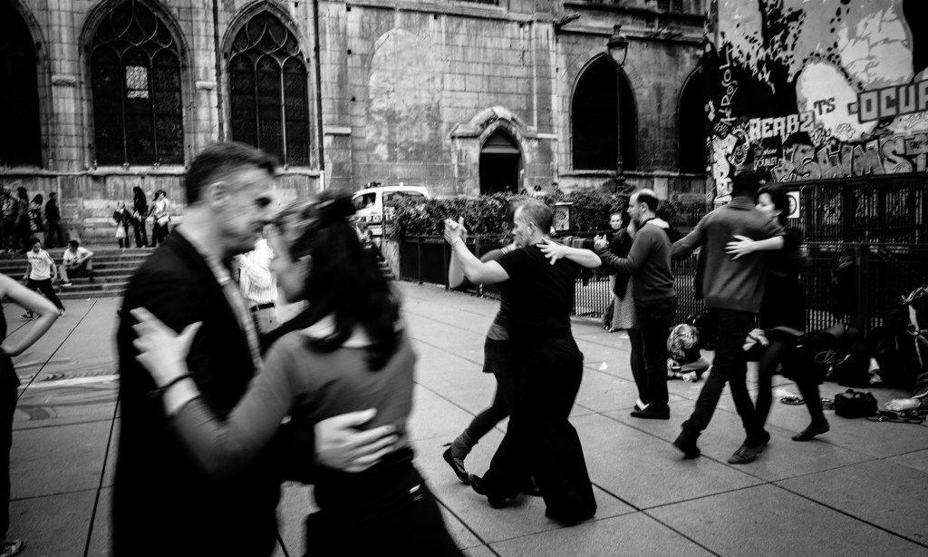 Miz Quickly’s 16 December: Love Poems Suck&nbsp;Lemons