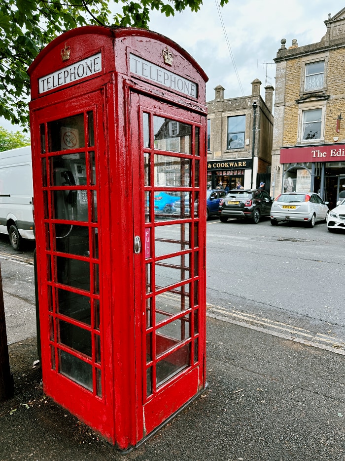 ld fashion BT red telephone box