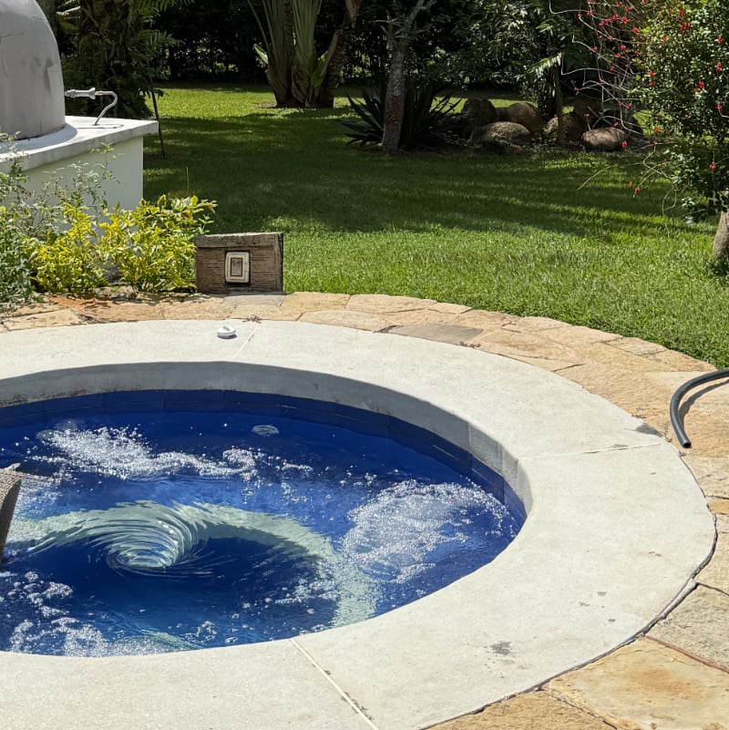 jacuzzi with lots of bubbles and a whirlpool