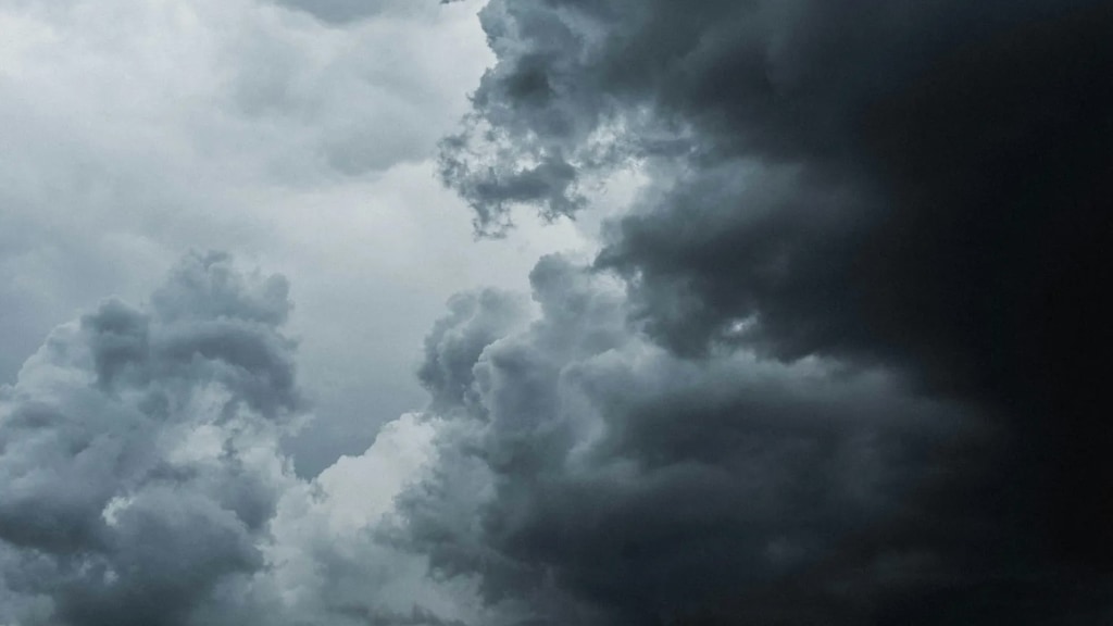 storm clouds in shades of B&W